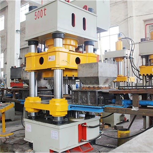 Rybářský návnadový prášek tvořící hydraulický lis